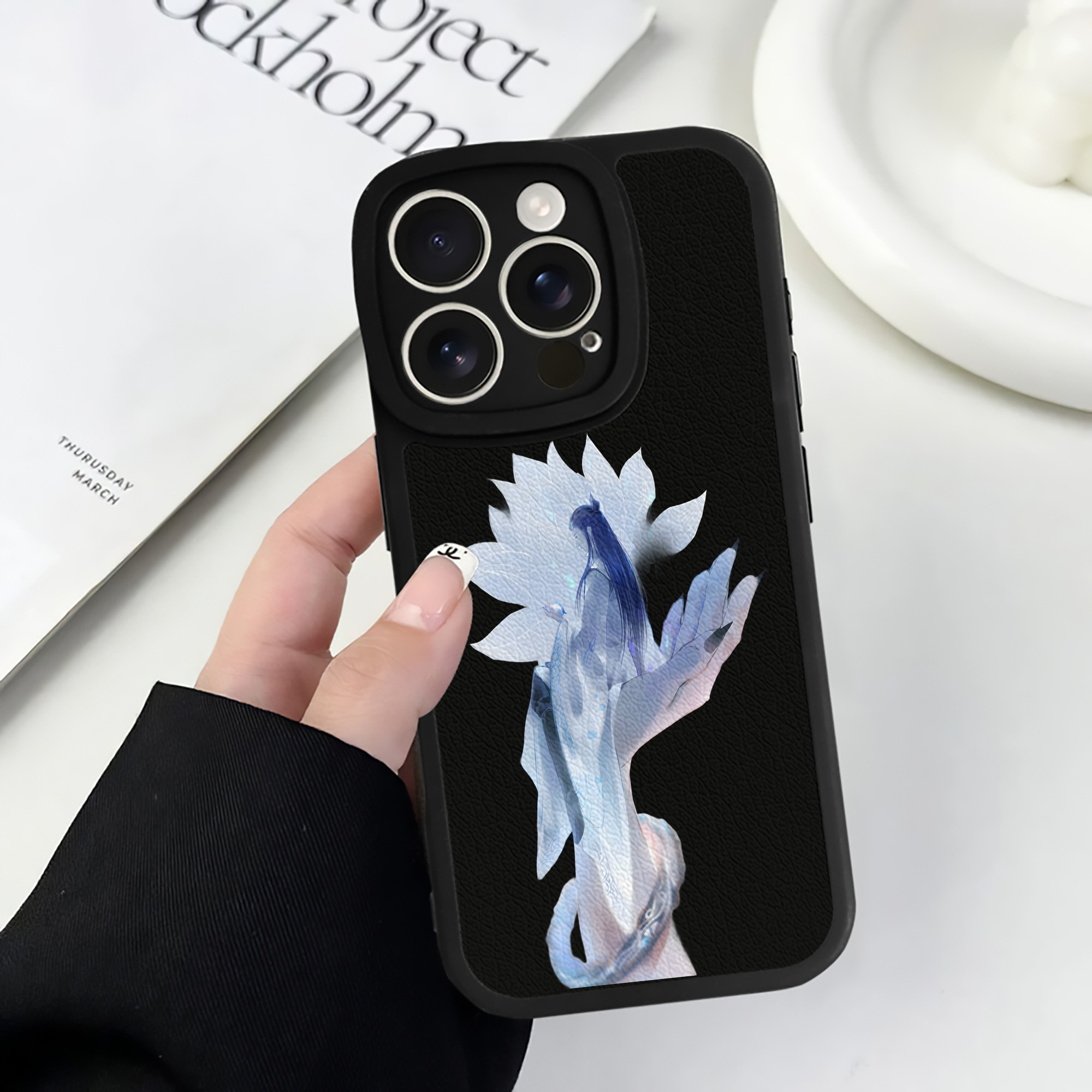 （画像用） Ne Zha 2 ナタ 魔童の大暴れ 【iPhone 16シリーズ対応】シリコンスマホケース（レザー調） 材質：シリコン